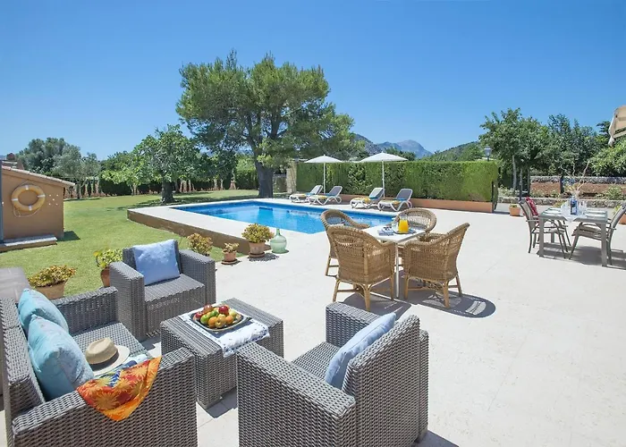 Owl Booking Villa Marvil - Exclusive Holidays